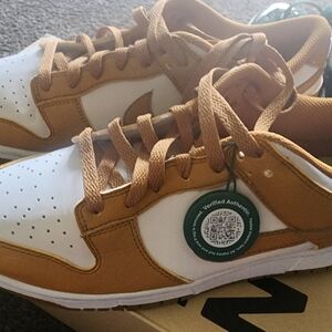 Nike Men's White and Brown Sneakers